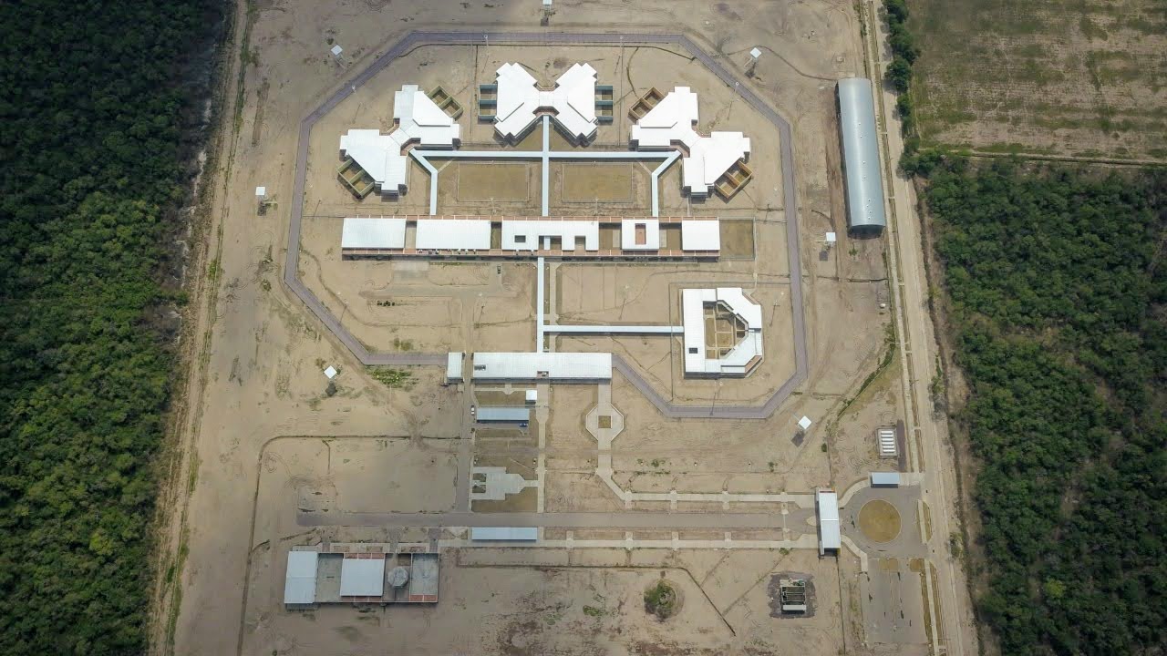Complejo Penitenciario Colonia Pinto . Sgo. del Estero 